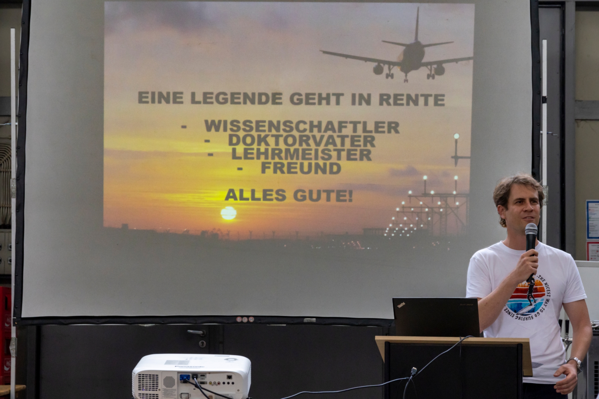 Über die Entwicklungen am Laminarwasserkanal